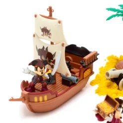 Mickey And Friends Pirates Of The Caribbean Beach Playset 10 Mickey And Friends Pirates Of The Caribbean Beach Playset -Toys Store 417147420620 3