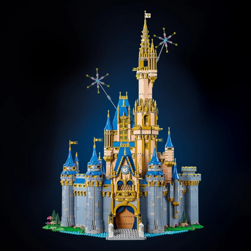 LEGO Disney: Disney Castle Collectible Set For Adults 43222 7 LEGO Disney: Disney Castle Collectible Set For Adults 43222 - Image 5