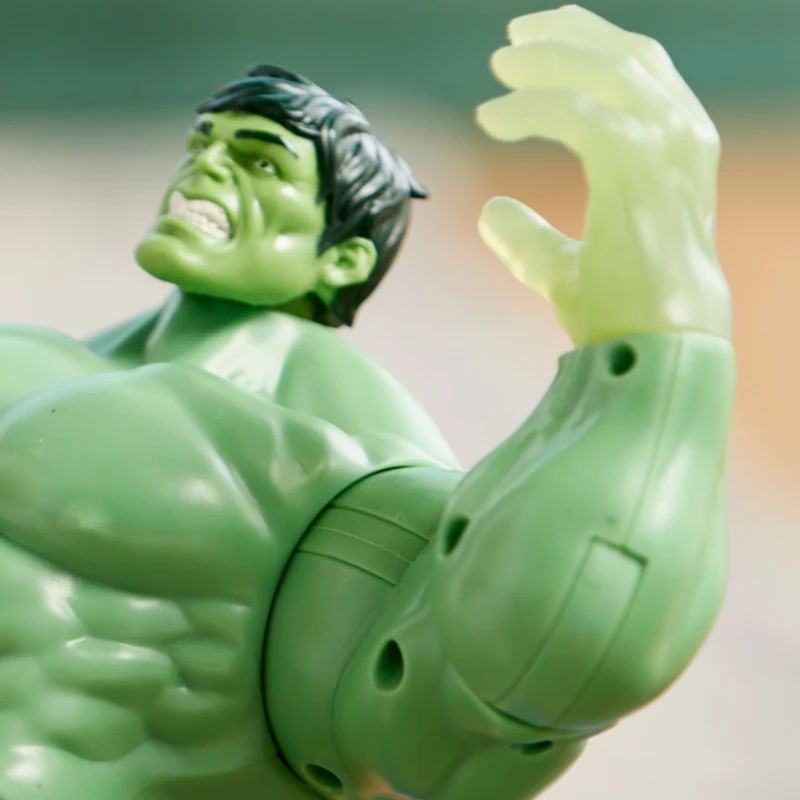 Disney Store Hulk Power Icons Talking Action Figure 5 Disney Store Hulk Power Icons Talking Action Figure - Image 3