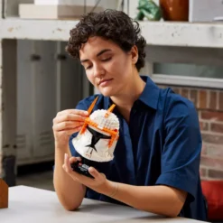 LEGO Star Wars Clone Commander Cody Helmet Set 75350 -Toys Store 461034183822 5